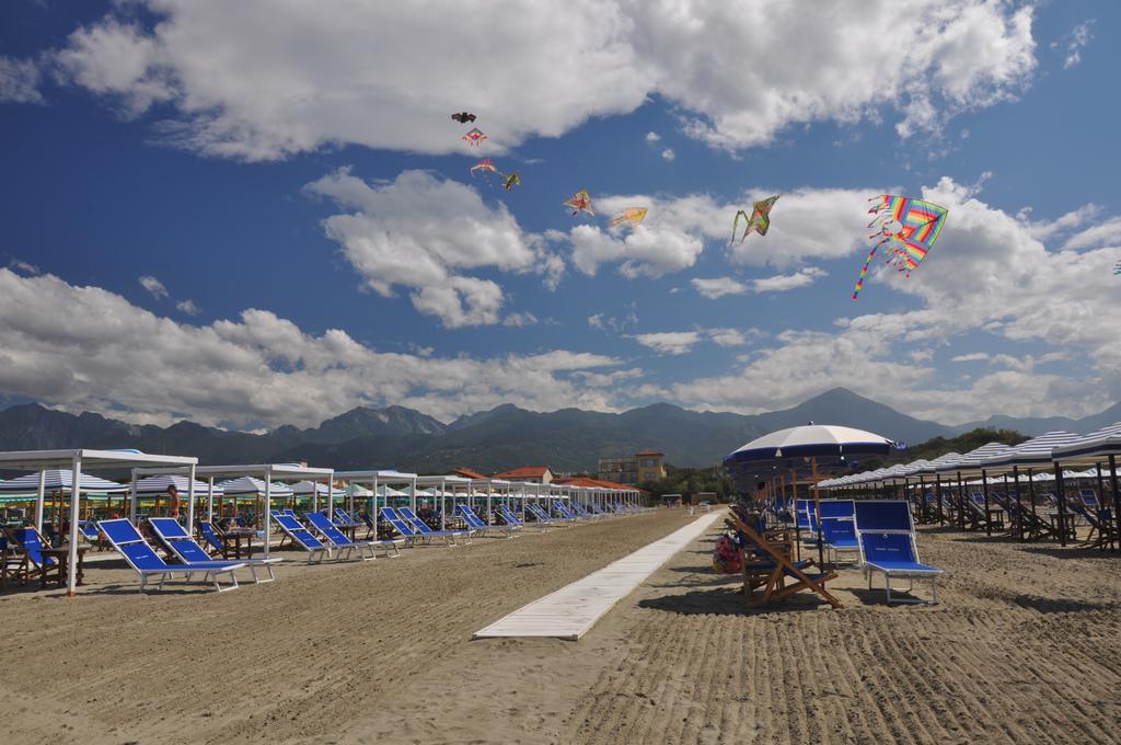 Holiday Apartments Fiumetto Marina di Pietrasanta Bagian luar foto